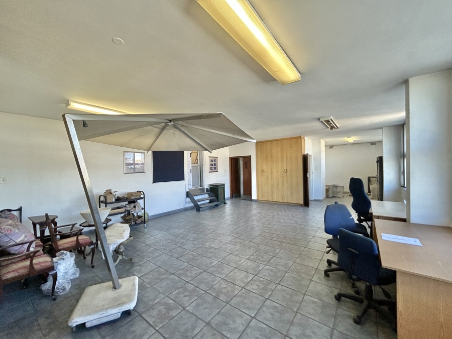 To Let Commercial Property for Rent in Paarden Eiland Western Cape
